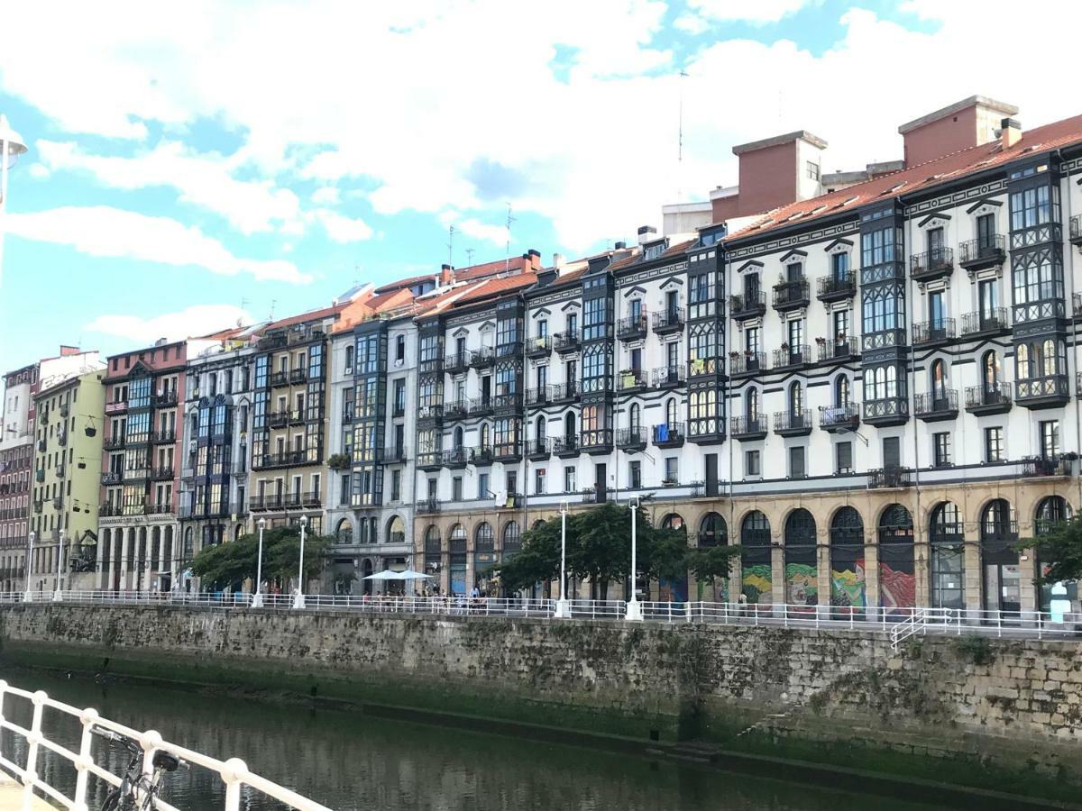 Old Town & River Bilbao Exterior foto
